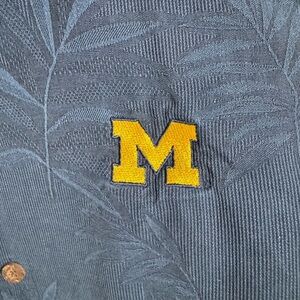 Tommy Bahama Navy Silk Tropical Button Down Shirt Michigan M Logo XL
